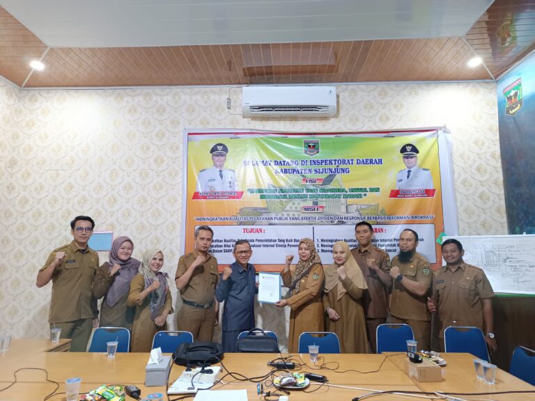 Tingkatkan Layanan Pengawasan Internal Pemerintah, Inspektorat Daerah Terima Aplikasi Siwasda V.2 Dari Dinas Komunikasi dan Informatika